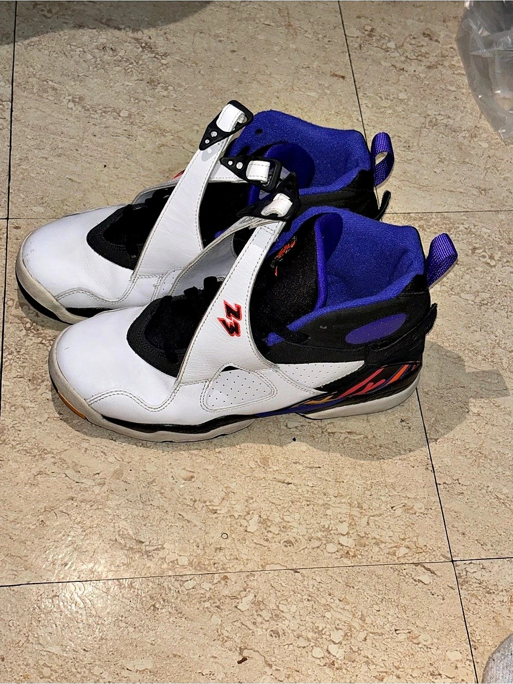 Jordan Air Jordan 8 Retro "Three-Peat" Sneakers White & Black